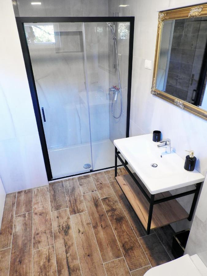 Apartment Lu, Stinjan - 普拉 外观 照片